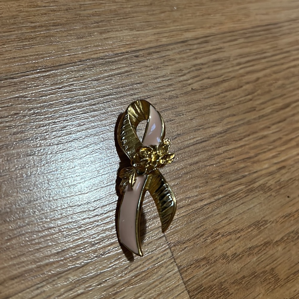 Pin Bundle - Picture 10 of 11